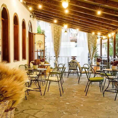 Hotel Theopisti Ouranoupoli Bagian luar foto