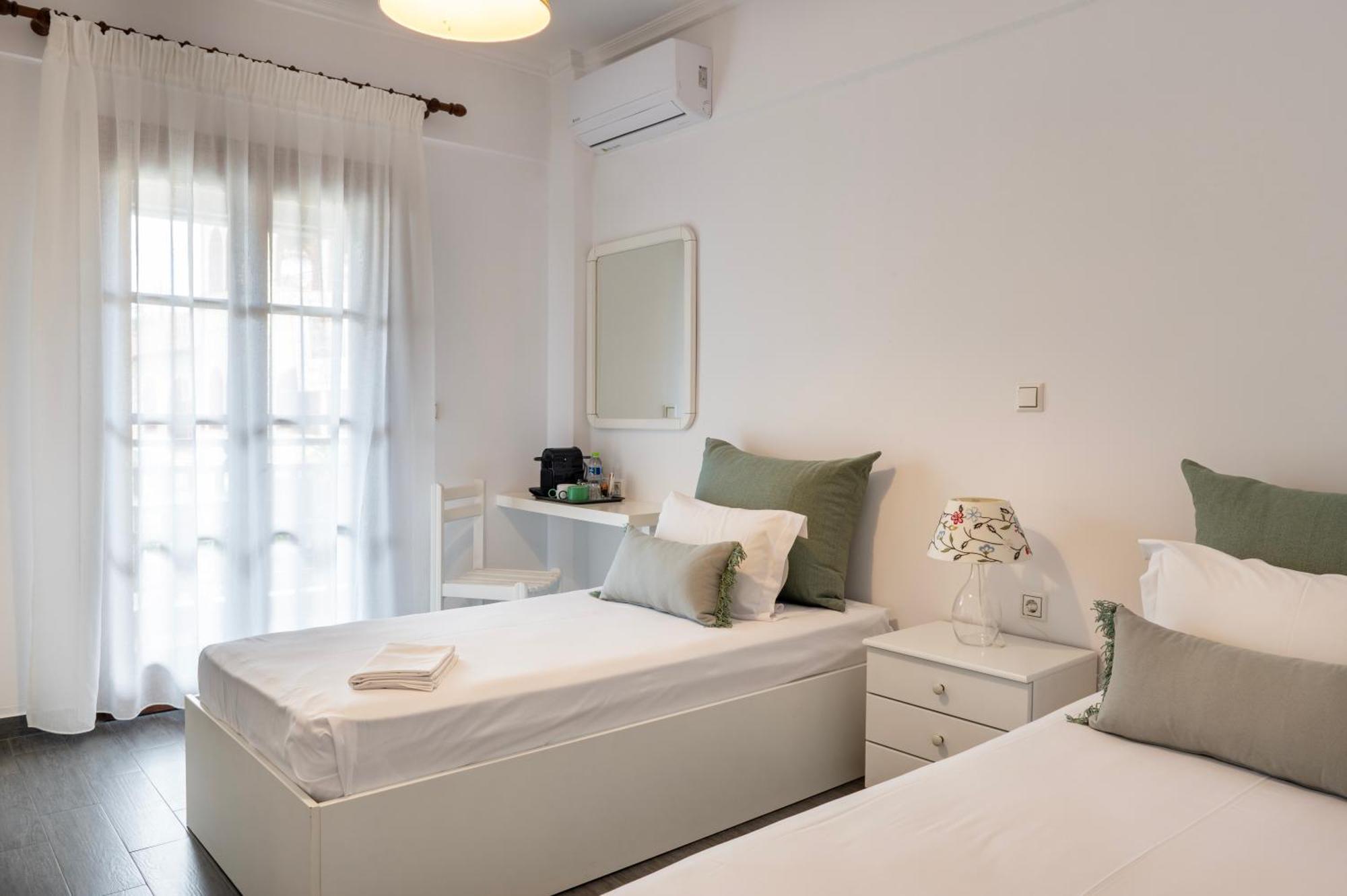 Hotel Theopisti Ouranoupoli Bagian luar foto