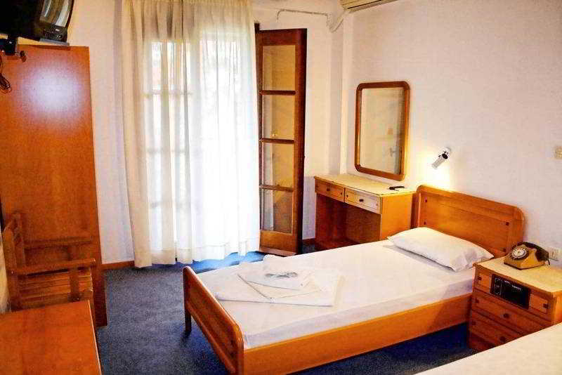Hotel Theopisti Ouranoupoli Bagian luar foto